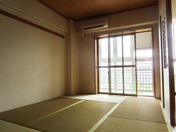 シャロン本厚木の物件内観写真